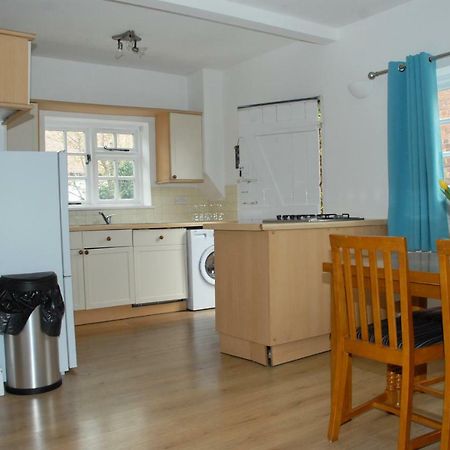 Greysfield Cottage Честър Екстериор снимка